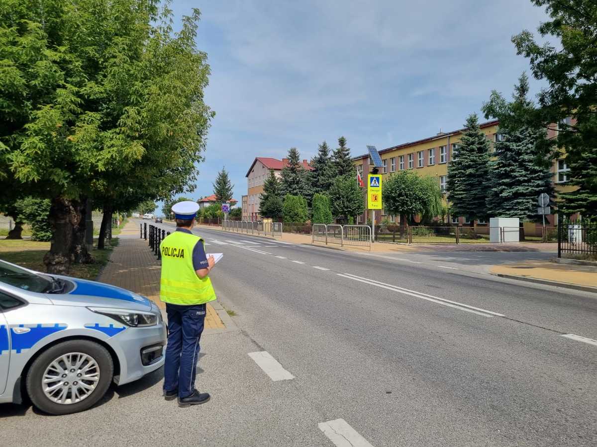 Lustracja dróg i oznakowań w rejonach szkół