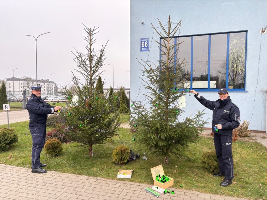 Przynieś bombkę, weź odblask - II edycja świątecznej akcji siedleckiej policji