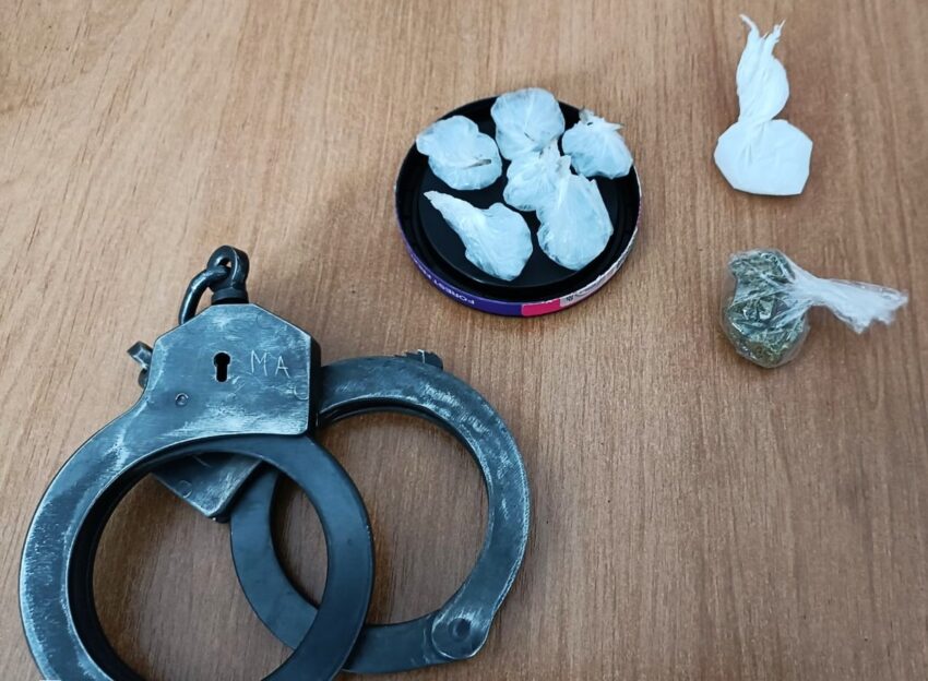 Policjanci zatrzymali 39-latka z narkotykami